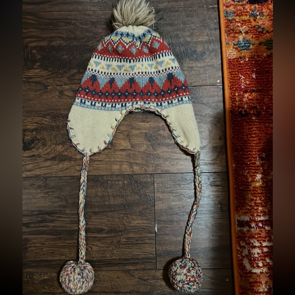 Hollister puff winter beanie